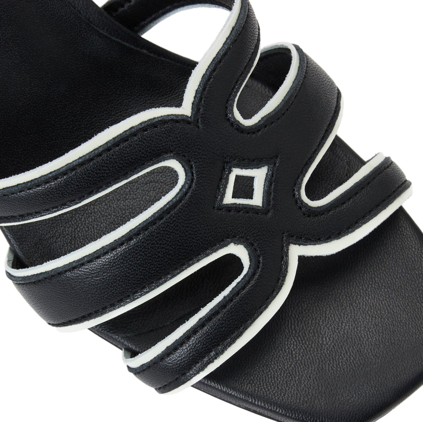 Bruno Magli Enora Black Nappa/Bone