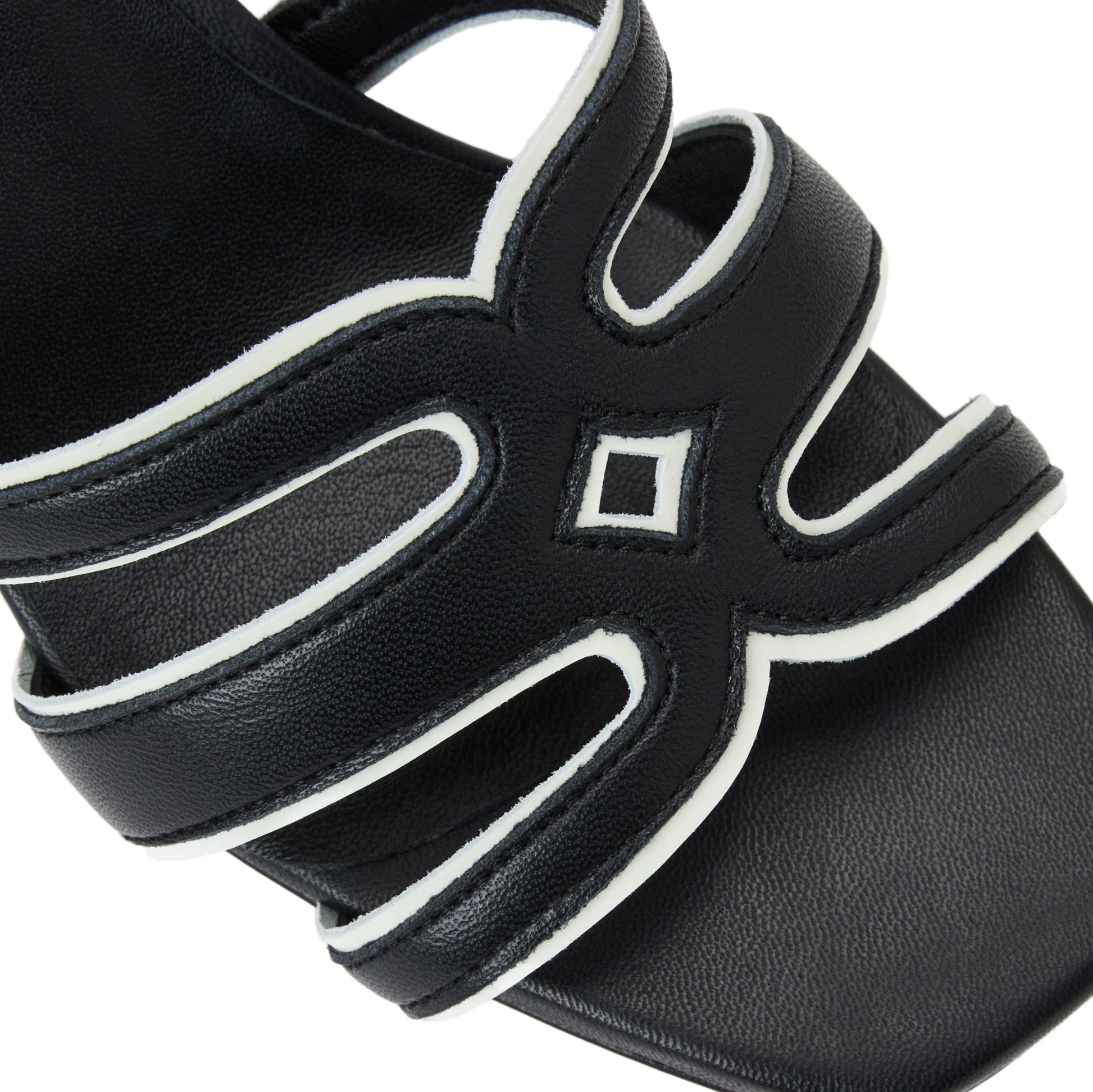 Bruno Magli Enora Black Nappa/Bone