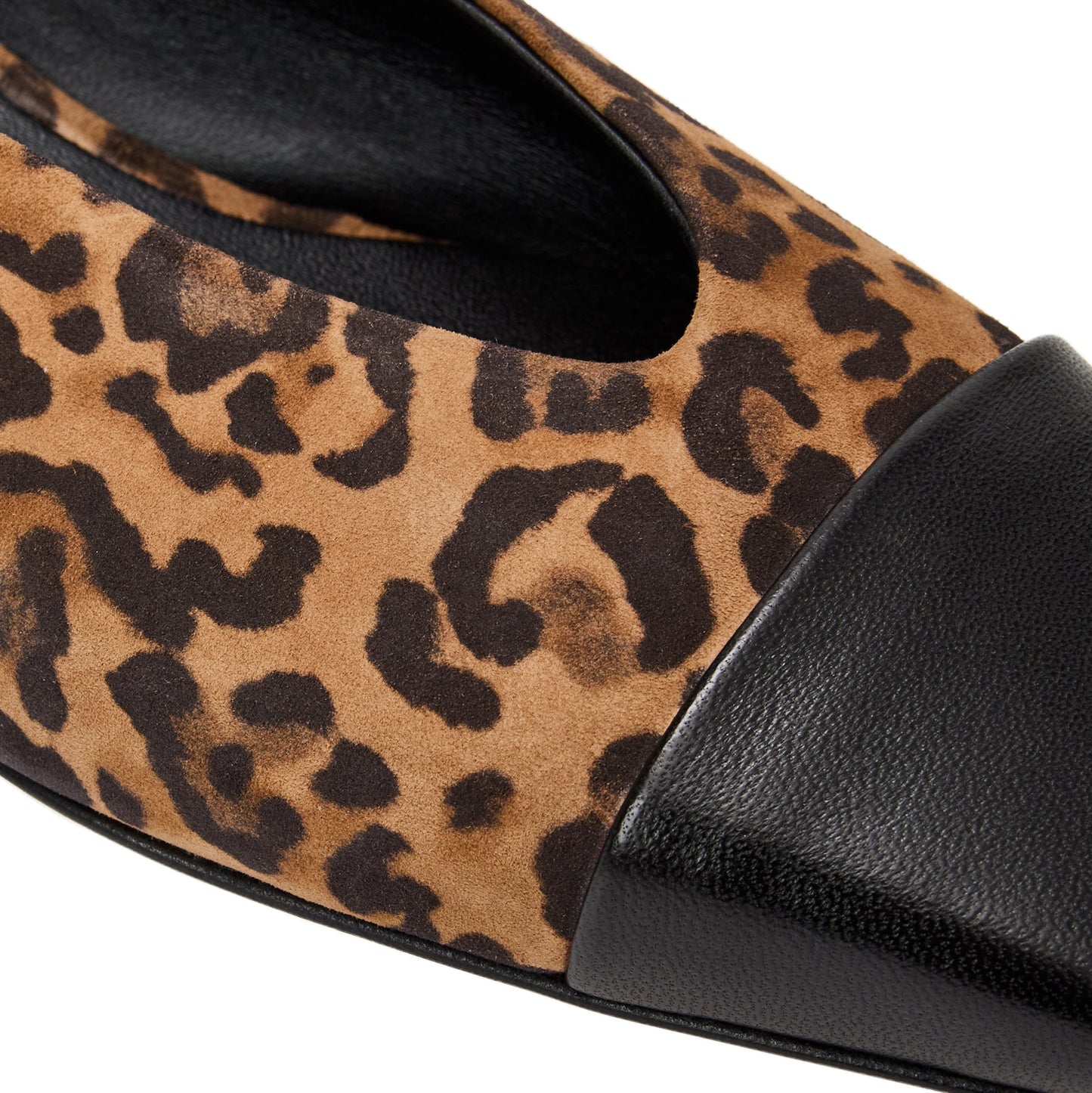 Bruno Magli Patria Flat